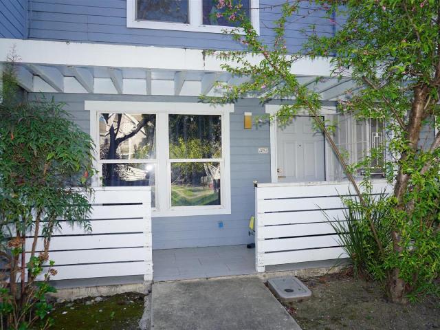 2057 E San Antonio Street