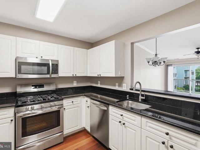 20583 Snowshoe Square # 301
