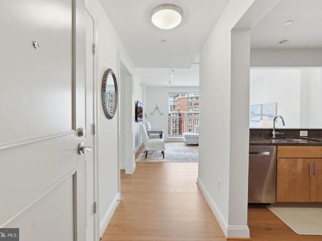 2050 Jamieson Avenue # 1402
