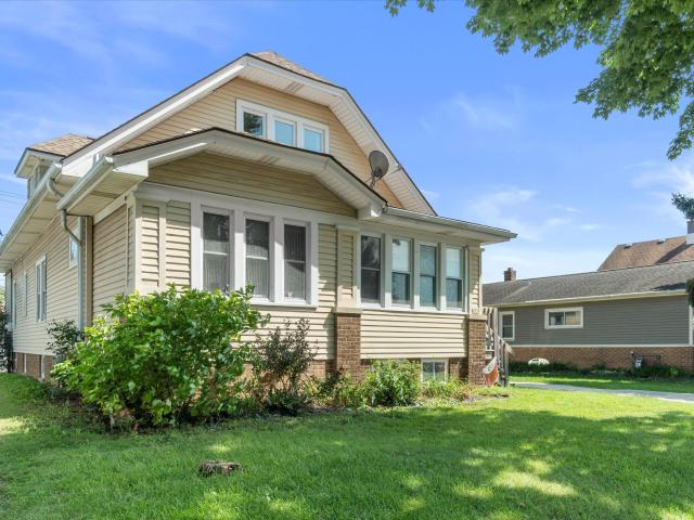 2050 S 57th St