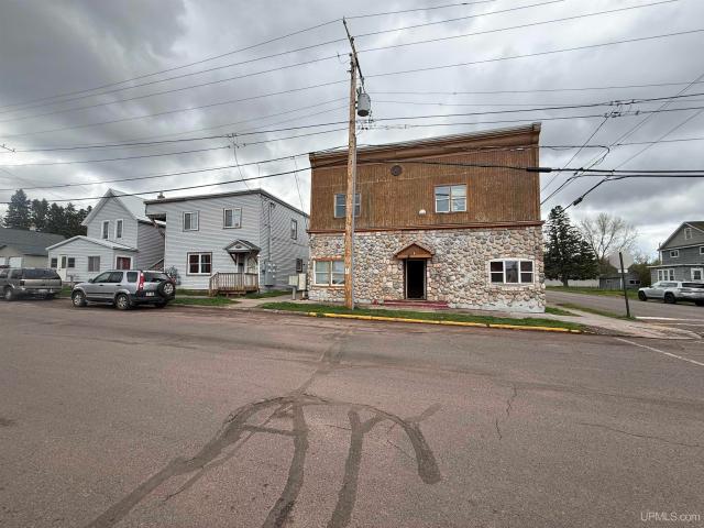 205/207 E Vaughn Street