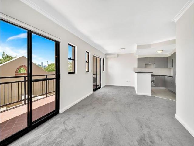 20/52A Nelson Street, Annandale