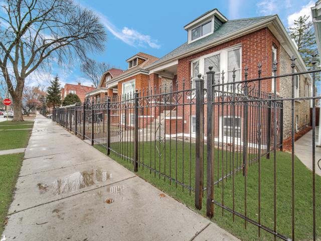 2053 N Laporte Avenue