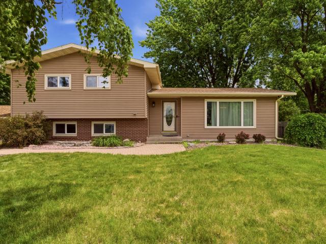 205 3rd E Ave