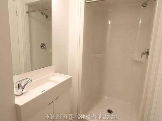 205 1900 Simcoe Street N, Oshawa