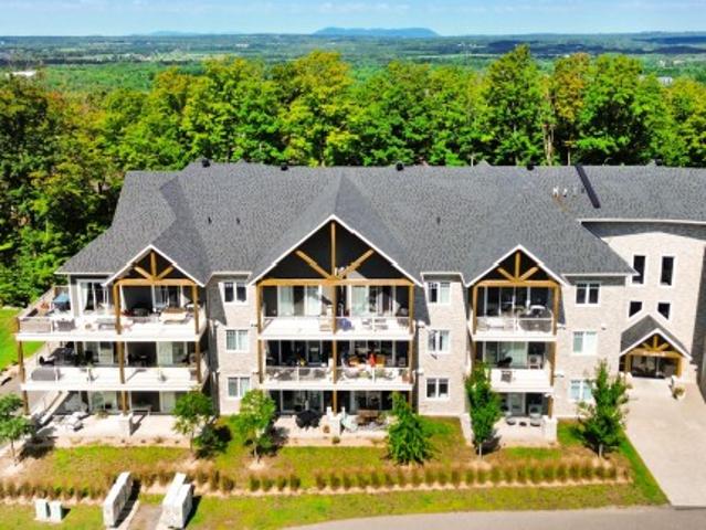 205 240 Rue Du Cercle Des Cantons, Bromont, QC, J2L 0R4 condo for sale | Listing ID 12941 | Royal LePage