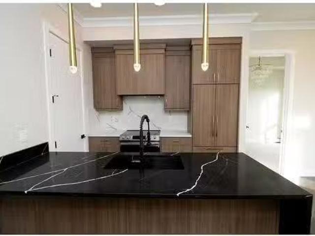 205 330 Dieppe Drive Sw, Calgary, AB, T3E 2L4 condo for sale.