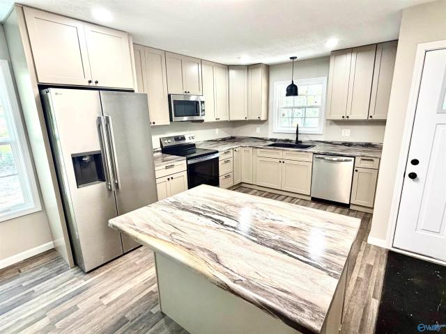 205 County Road 882