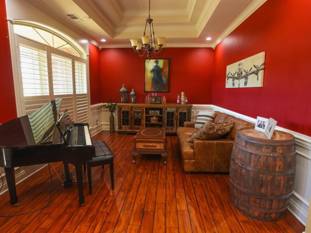 205 Greystone