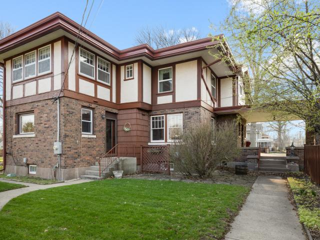 205 E Lincoln Avenue