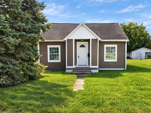 205 E South St, Fort Branch, IN 47648