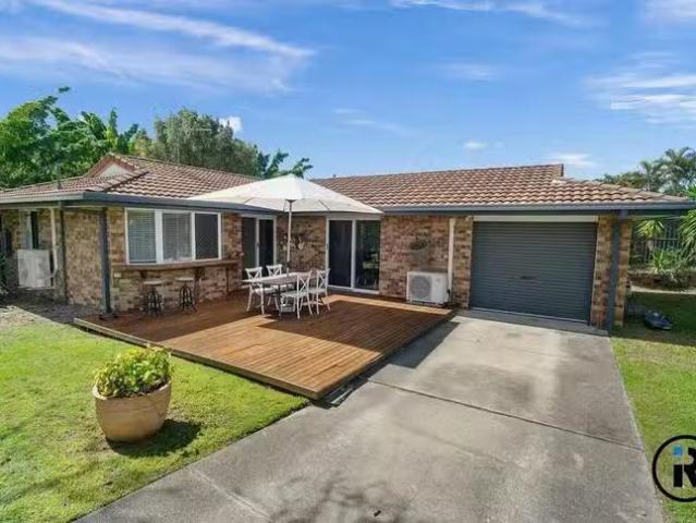 205 Esplanade South, Deception Bay, QLD 4508