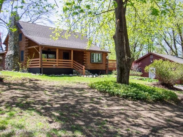 205 Fordham Rd, Valatie, NY 12184