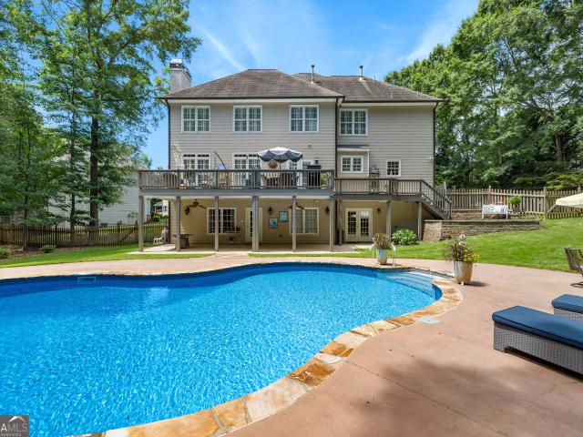 205 Knollwood Court