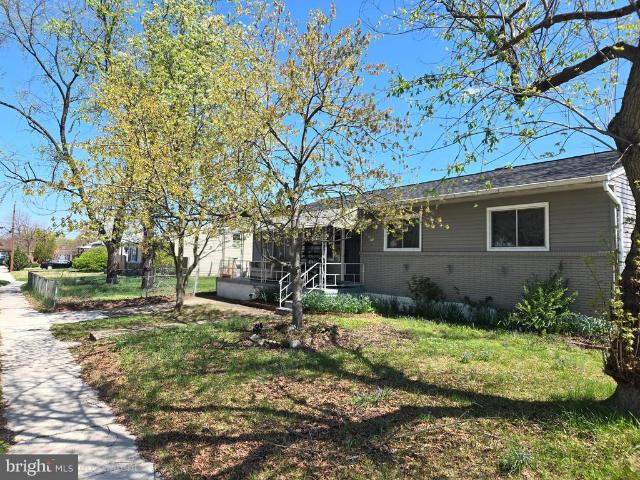 205 Hollywood Court