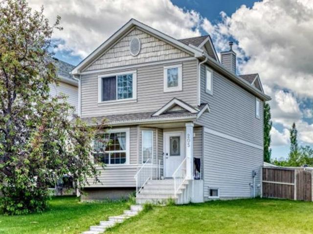 205 Hidden Hills Place Nw, Calgary, AB, T3A 6E3 house for sale | Listing ID A2324 | Royal LePage