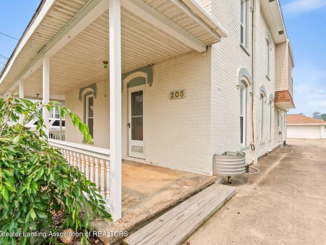 205 High Street