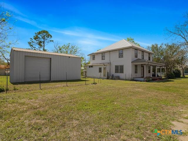 205 Hubbard St, Yoakum, TX 77995 | MLS #608485
