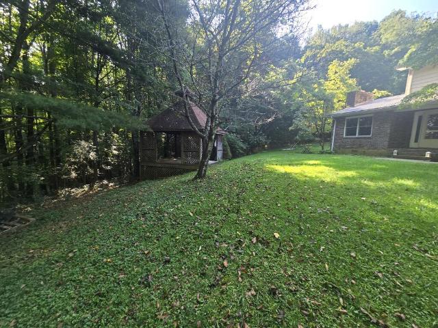 205 Laurelwood Acres