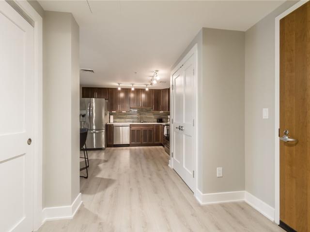 205 Lakeshore Drive # 417