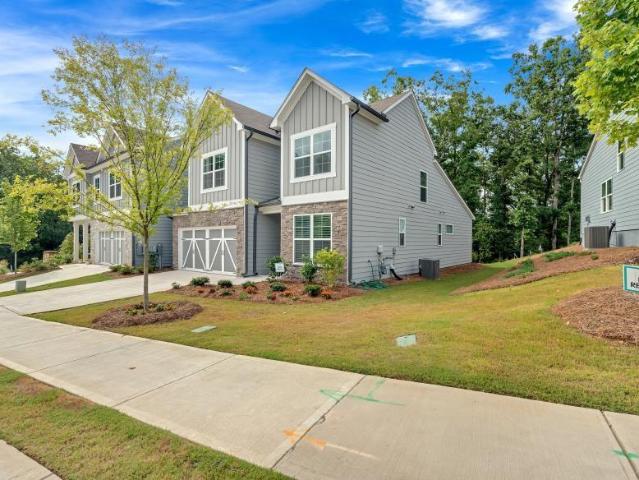 205 Lakeside Place