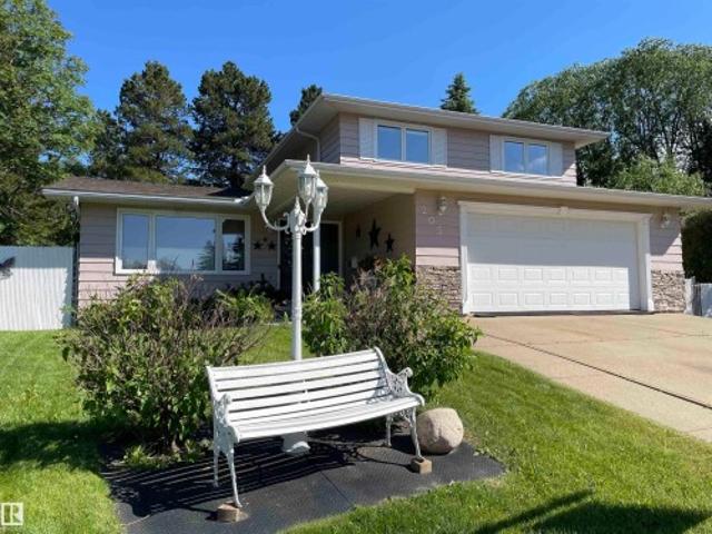 205 Manor Court, Sherwood Park, AB, T8A 0S8 house for sale | Listing ID E4499 | Royal LePage