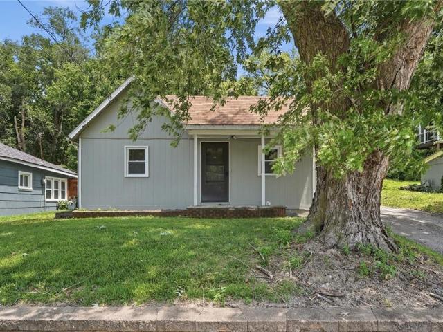 205 N 4th Street