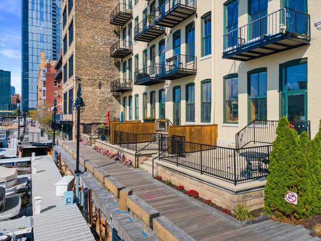 205 N Water St, Unit 305