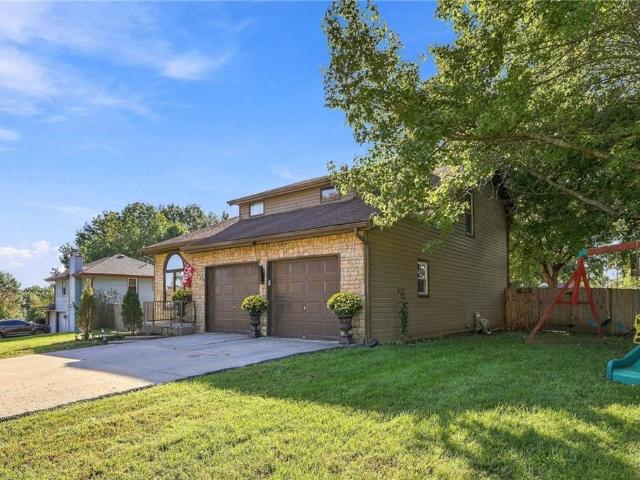 205 NW 101st Place