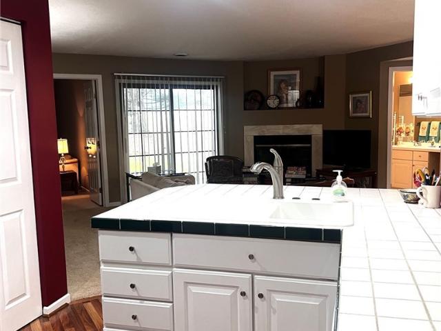 205 S Aspen Court 3