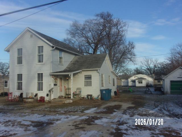205 S Axtel Street