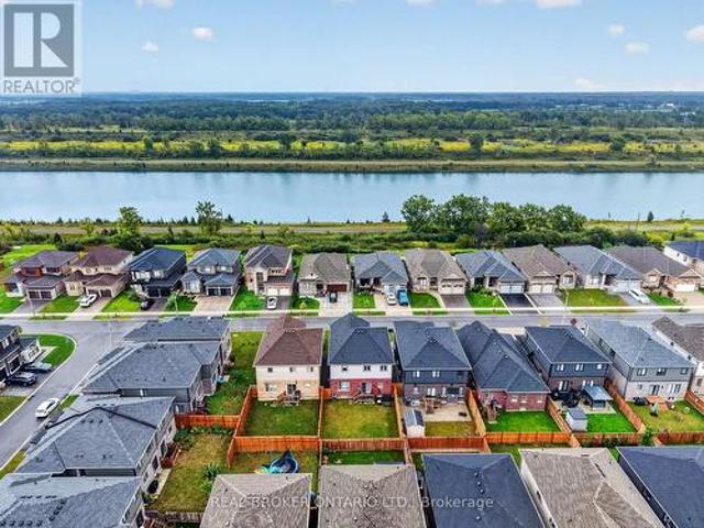 205 Shoreview Drive, Welland, ON, L3B 0H3 house for sale | Listing ID X13789 | Royal LePage