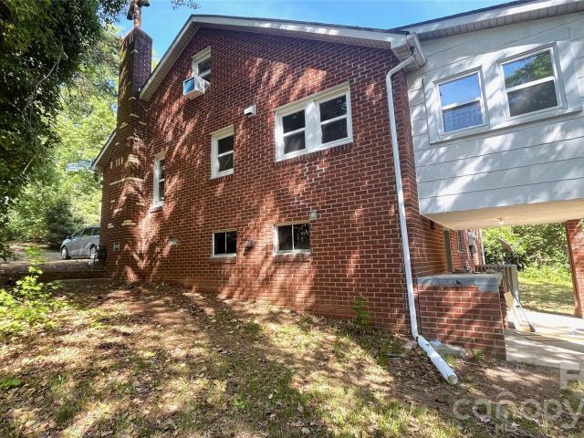 205 Sunrise Avenue