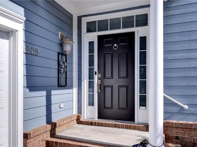 205 Suri DR