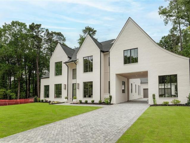 205 Pebble Trail
