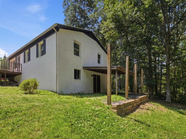 205 Rochelle School Ln