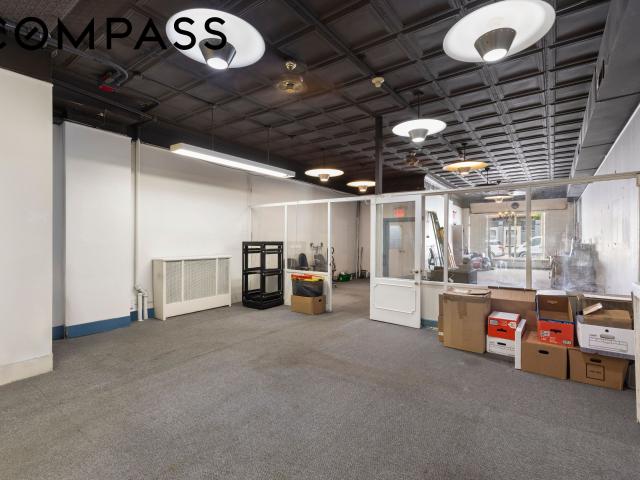 205 W Houston Street