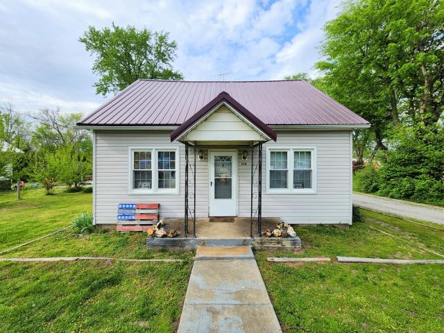205 W Maple Street