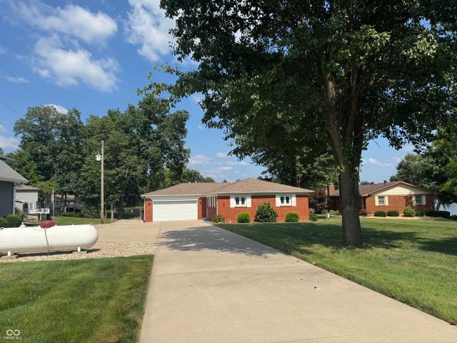 205 W Oneida Trail