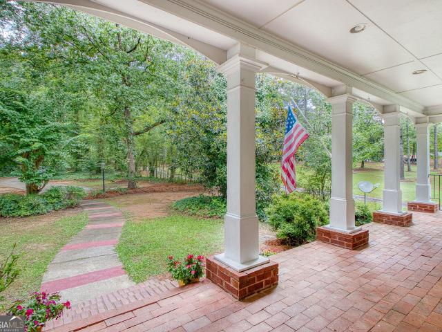 205 White Road
