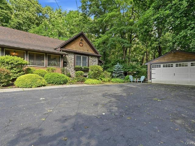2064 N Country Road