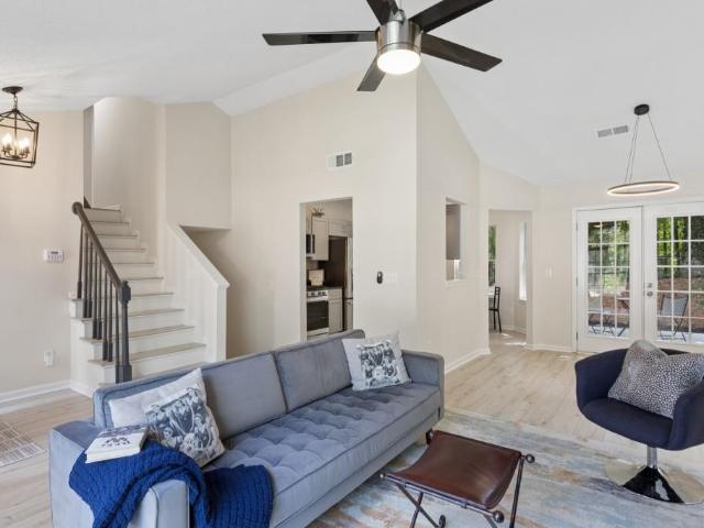 2064 Cherokee Ridge Trail NW