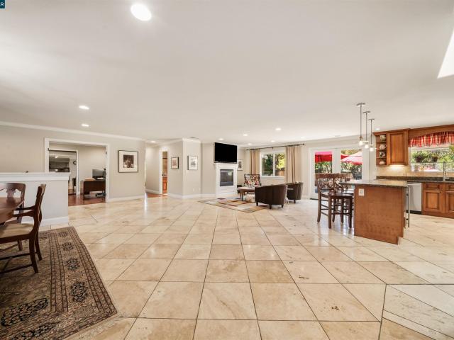 2065 Diablo Rd