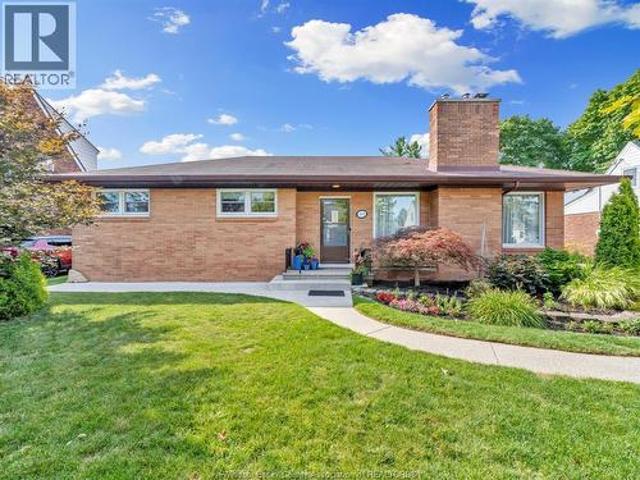 2065 Verdun Avenue, Windsor, ON, N8W 1P6 house for sale | Listing ID 26018 | Royal LePage