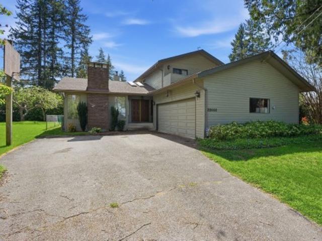 2066 A Ave Avenue, Langley, BC, V3A 3J9 house for sale | Listing ID R3116 | Royal LePage