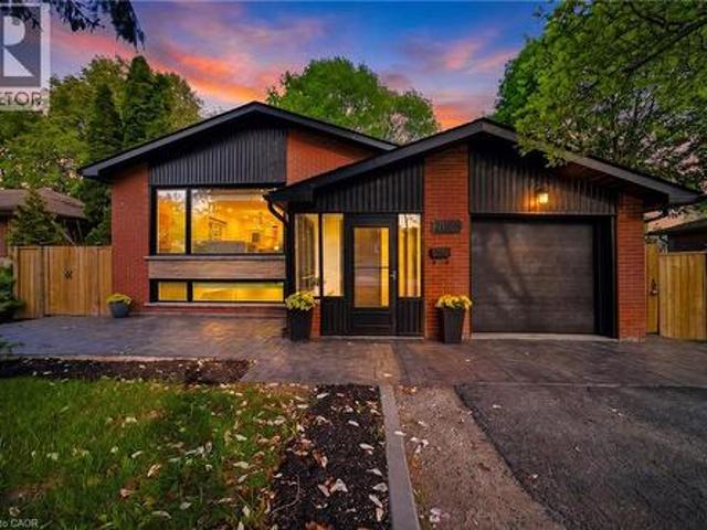 2066 Rebecca Street, Oakville, ON, L6L 2A2 house for sale | Listing ID 40866 | Royal LePage