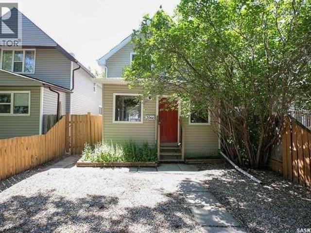 2066 Wallace Street, Regina, SK, S4N 4A4 house for sale | Listing ID SK041955 | Royal LePage