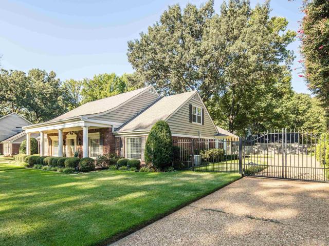 2067 black oak dr