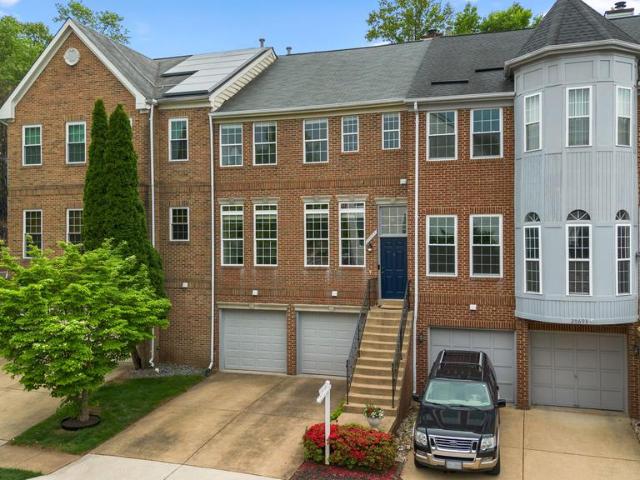 20695 Riptide Square