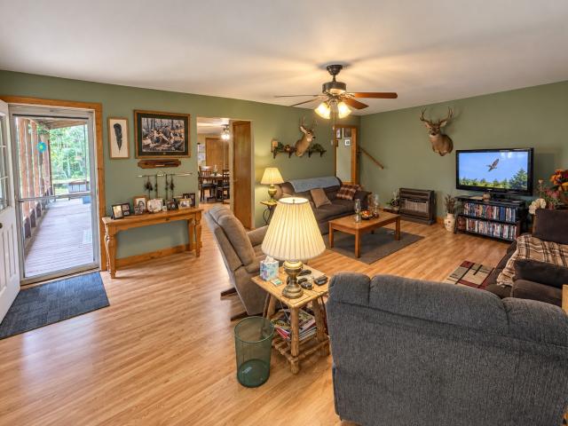 2060 Deer Creek Rd